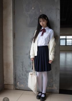 日本寡妇柔美体态图